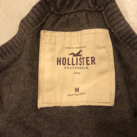 Hollister cotton top - Picture 2 of 4